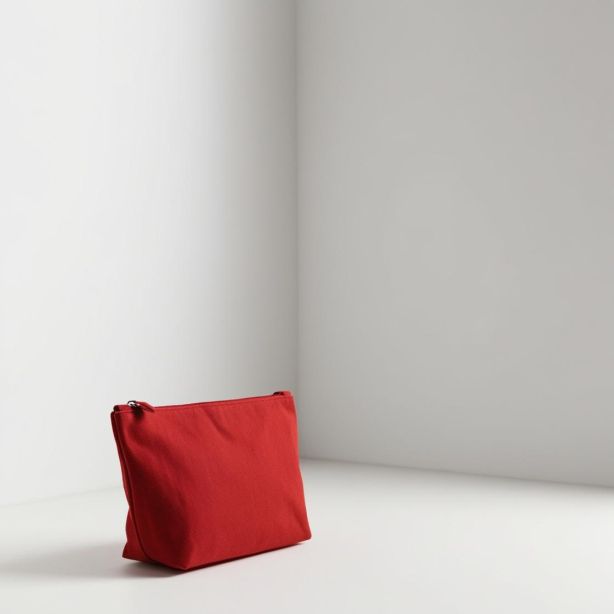 Tiny toiletry red bag  Magento 2 Demo